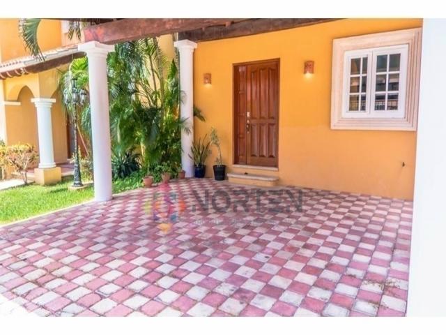 #NVC 009 - Casa para Venta en Cancún - QR - 2