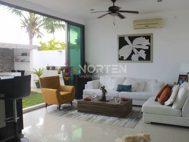 #NVC 042 - Casa para Venta en Cancún - QR - 2