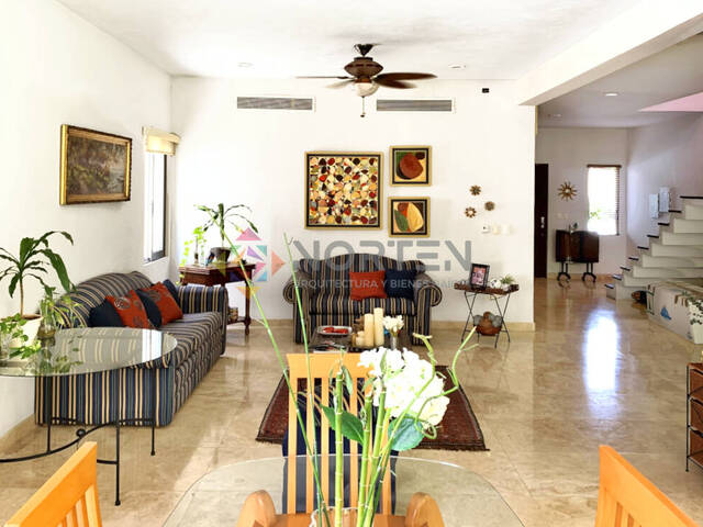 #NVC 044 - Casa para Venta en Cancún - QR - 2