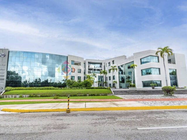 #NRL 037-2 - Local Comercial para Renta en Cancún - QR