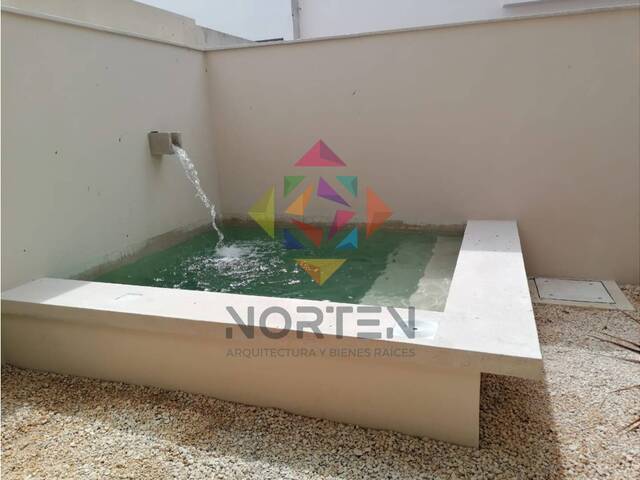 #NVC 064 - Casa para Venta en Cancún - QR - 2