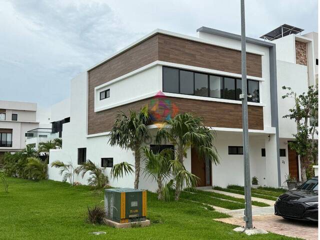 Venta en Arbolada - Cancún