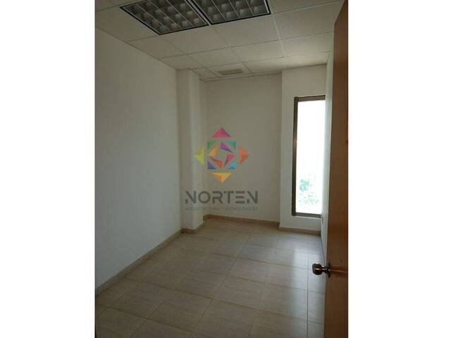 #NRL 068 - Local Comercial para Renta en Cancún - QR - 1