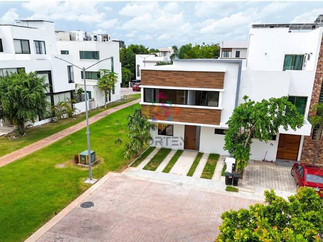 #NVC 076 - Casa para Venta en Cancún - QR - 1