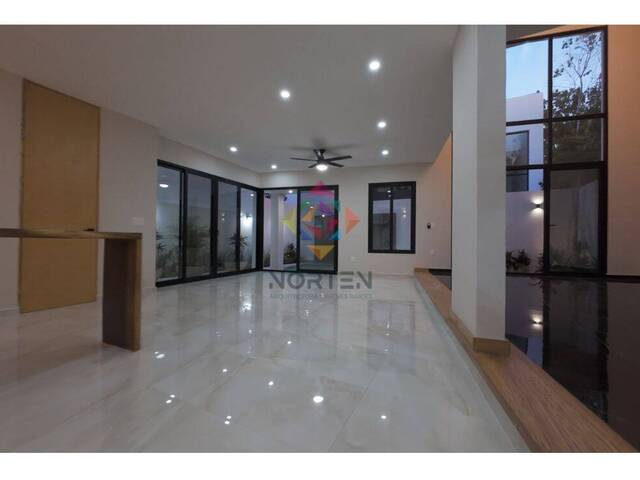 Venta en Via Cumbres - Cancún