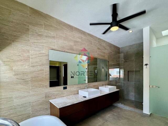 #NVC 084 - Casa para Venta en Cancún - QR - 3