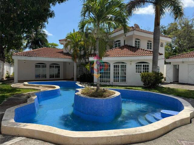 #NRC 001 - Casa para Renta en Cancún - QR - 1